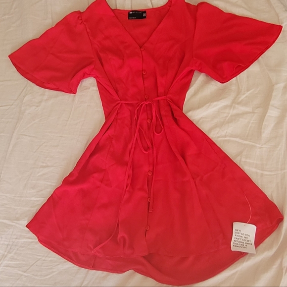 Red Dress - Picture 2 of 2